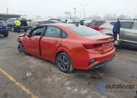 2023 Kia Forte Lxs z USA, uszkodzony, nr VIN 3KPF24AD0PE507401